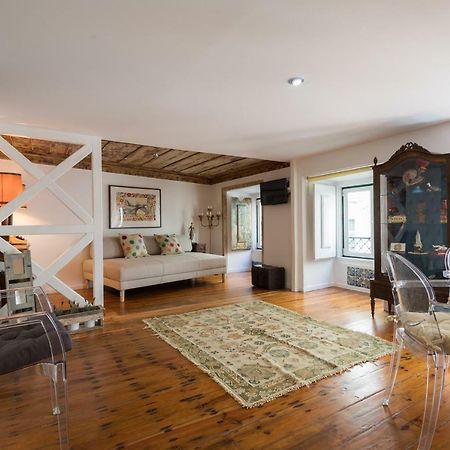 Charming Apartment Travessa Do Alcaide リスボン エクステリア 写真