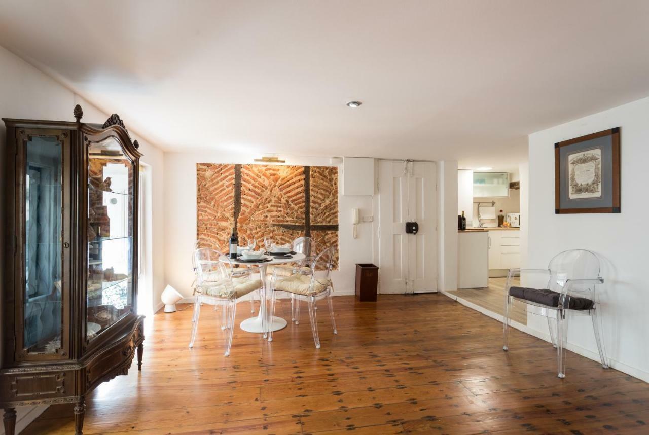 Charming Apartment Travessa Do Alcaide リスボン エクステリア 写真