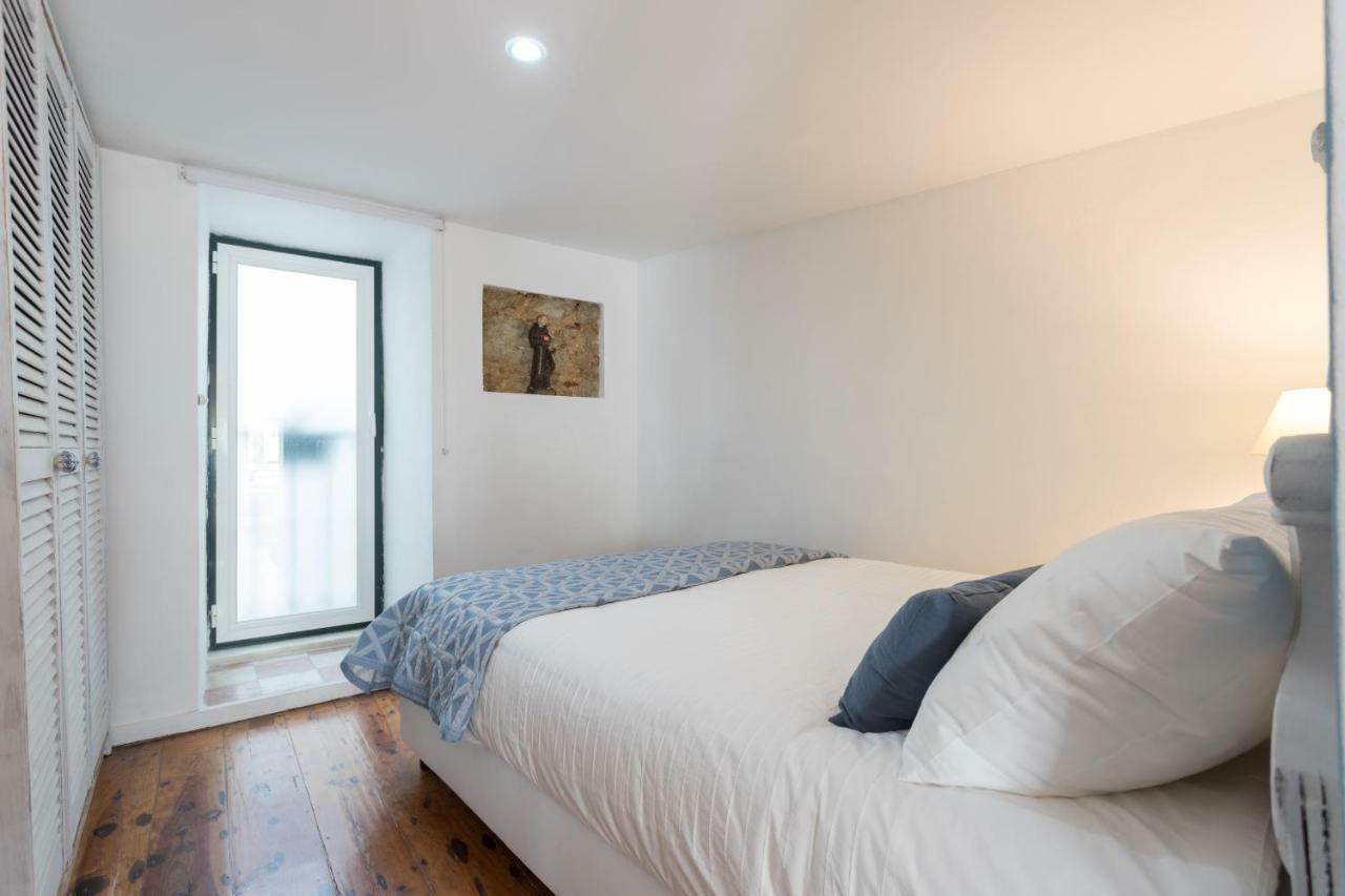 Charming Apartment Travessa Do Alcaide リスボン エクステリア 写真