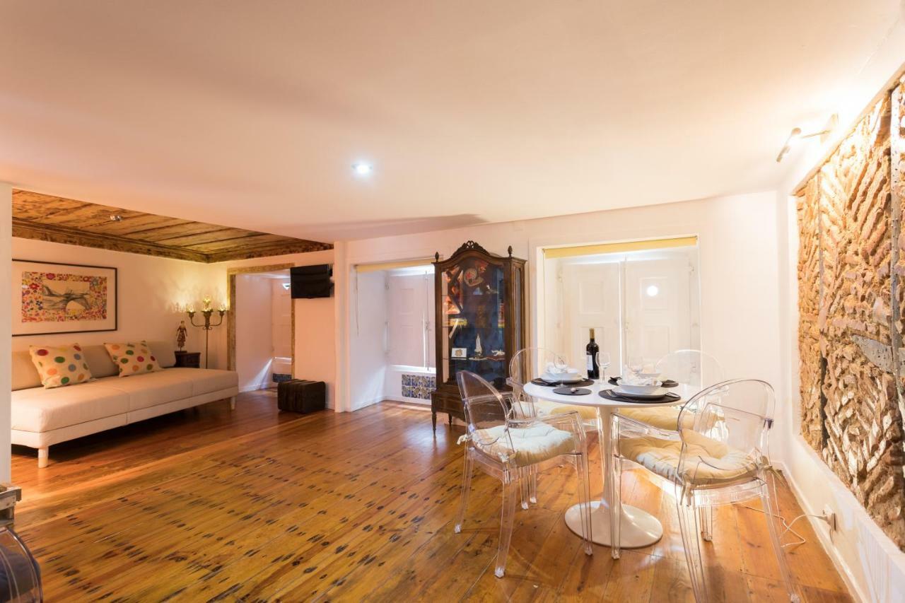 Charming Apartment Travessa Do Alcaide リスボン エクステリア 写真
