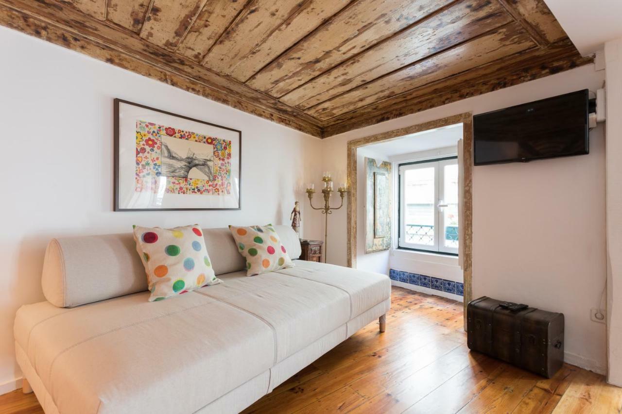 Charming Apartment Travessa Do Alcaide リスボン エクステリア 写真