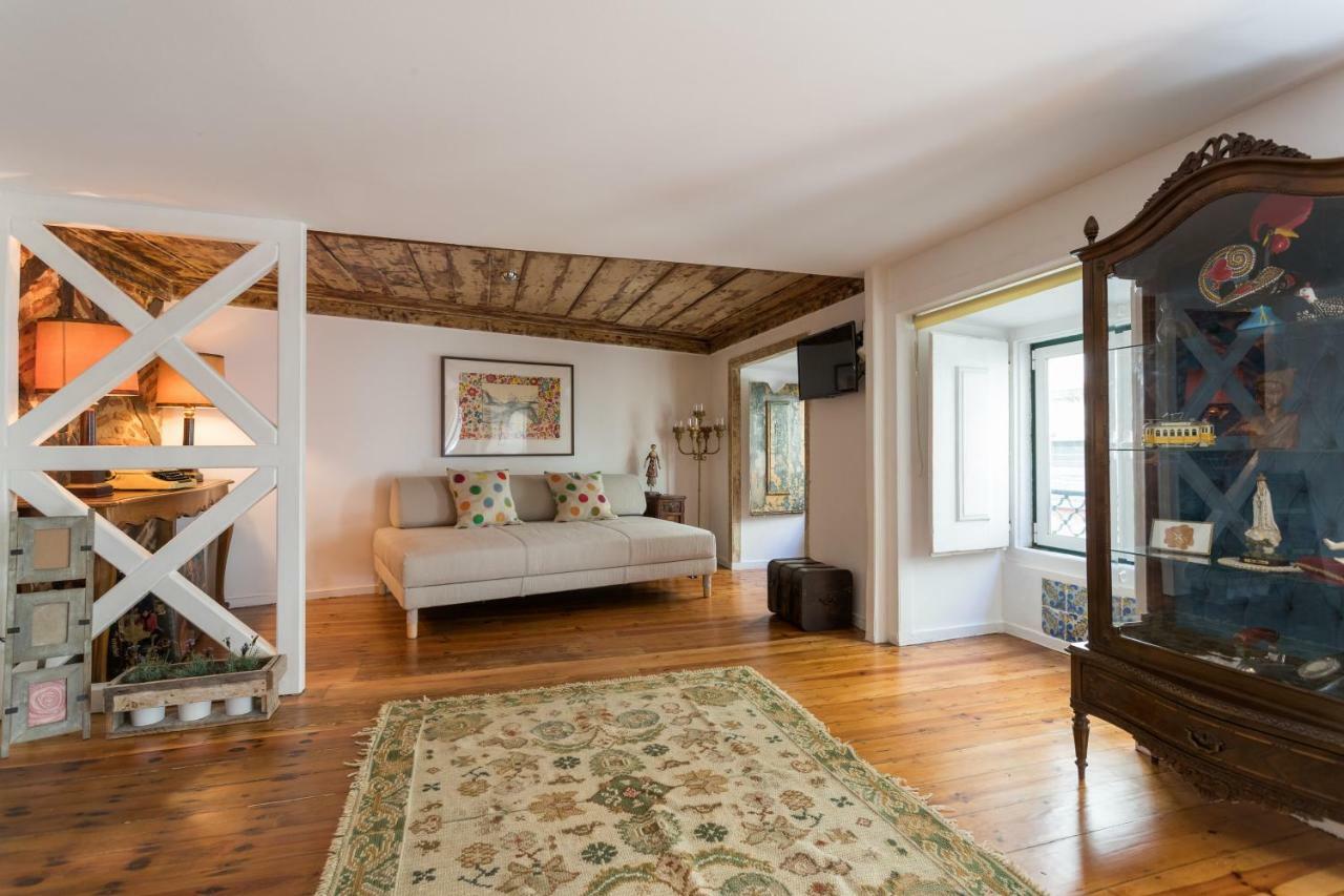 Charming Apartment Travessa Do Alcaide リスボン エクステリア 写真